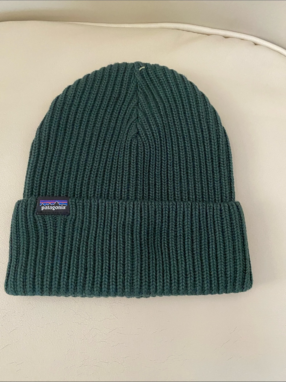 New with tag Patagonia Fisherman Rolled logo Beanie OS